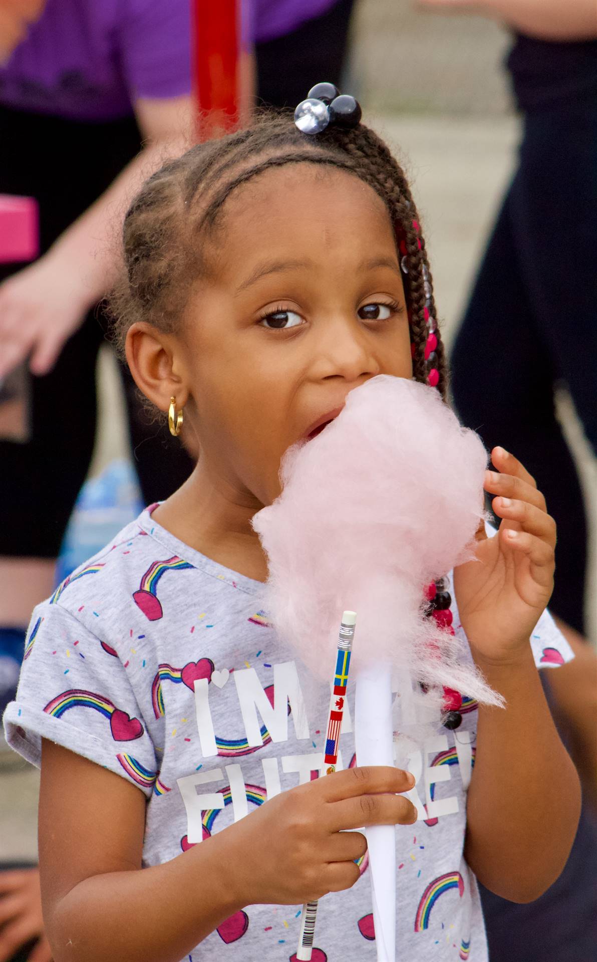 girl with cotton candy