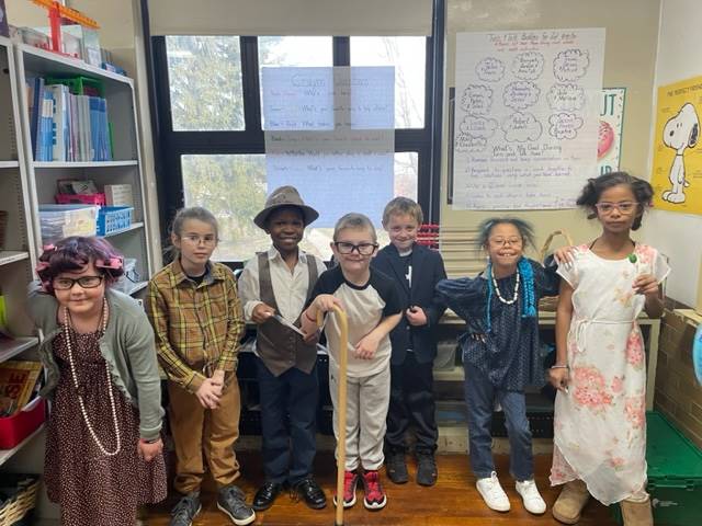 GE celebrates 100 days of school. 