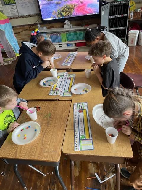 GE celebrates 100 days of school. 