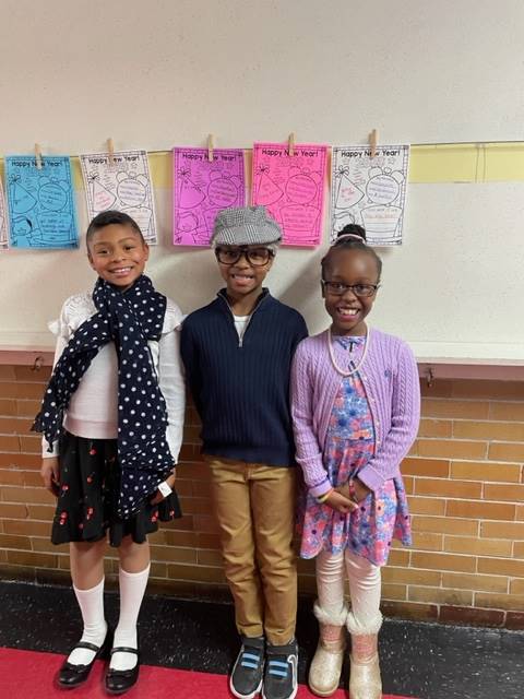 GE celebrates 100 days of school. 