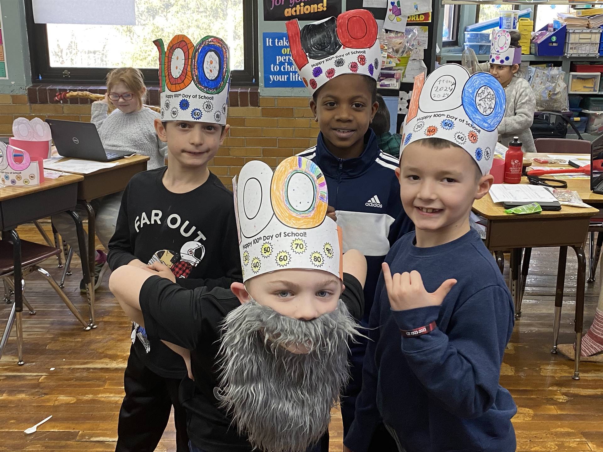 GE celebrates 100 days of school. 