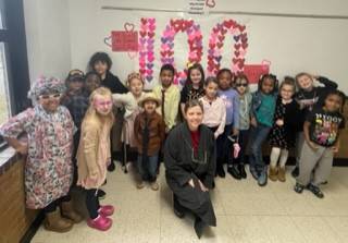 GE celebrates 100 days of school. 