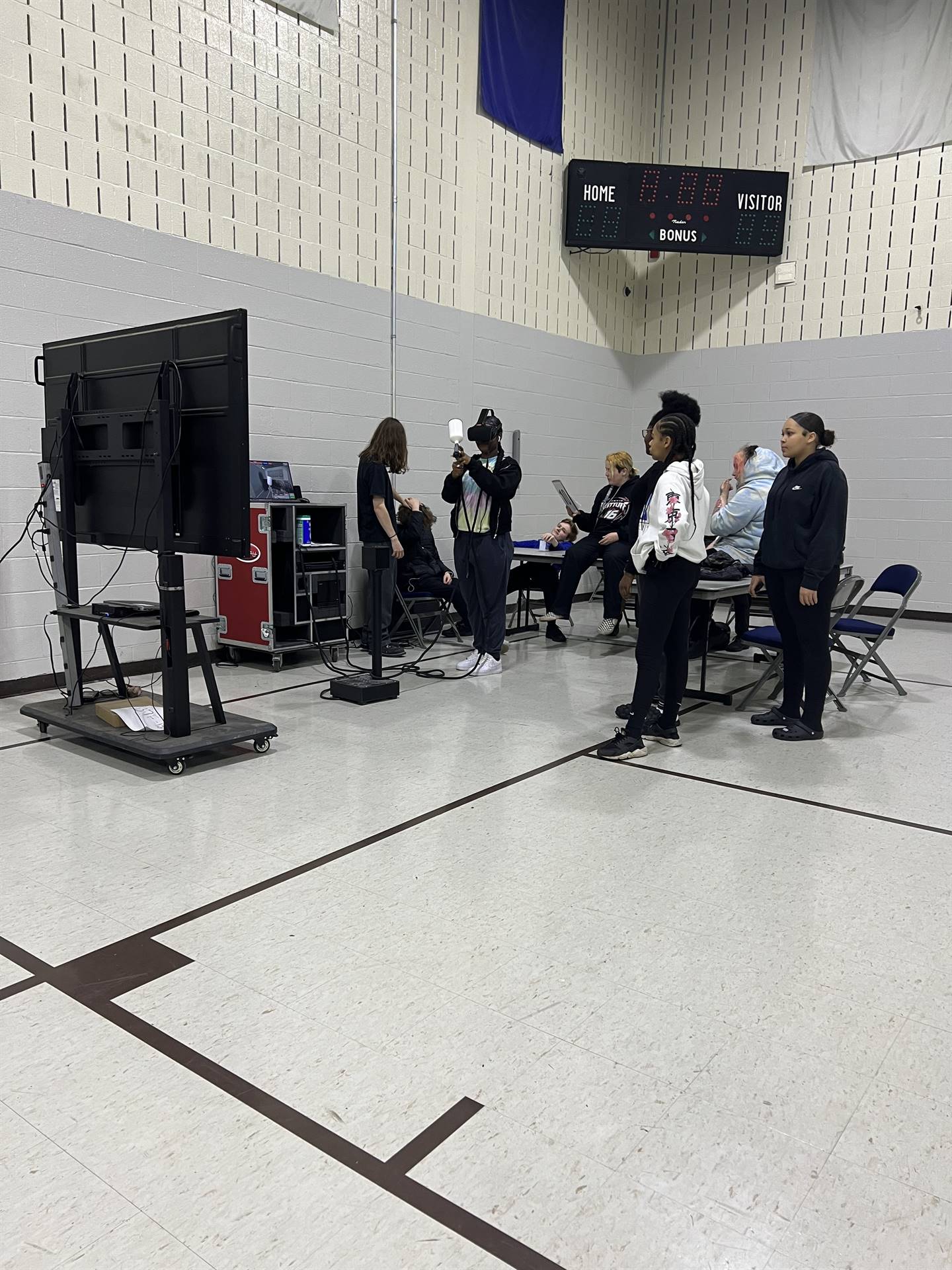 students touring the career center